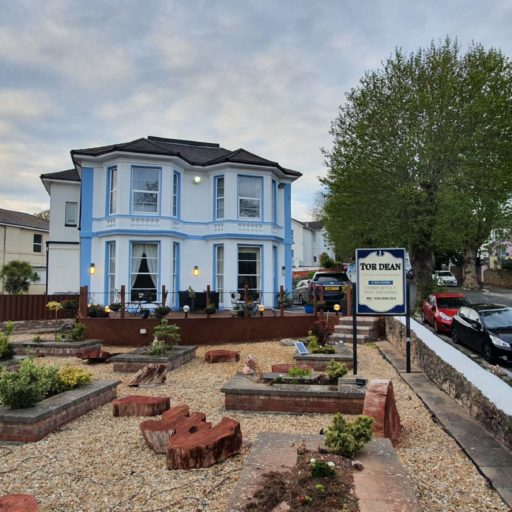 B&B Torquay Parking | Tor Dean Guest House